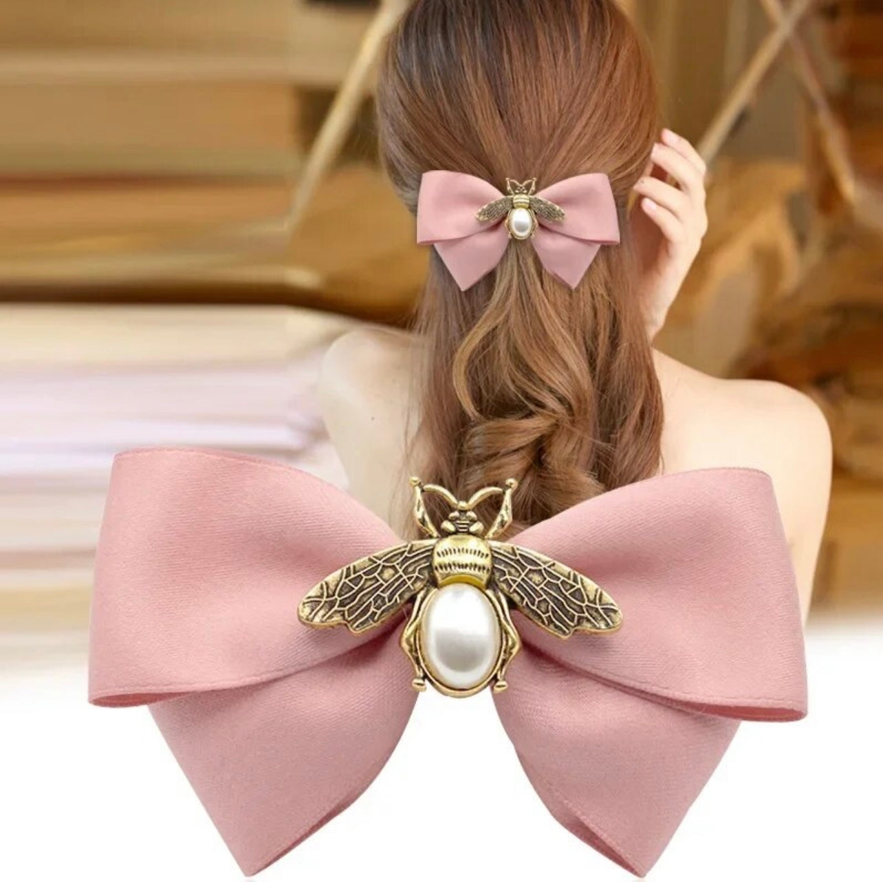 Bee Pearl Bow